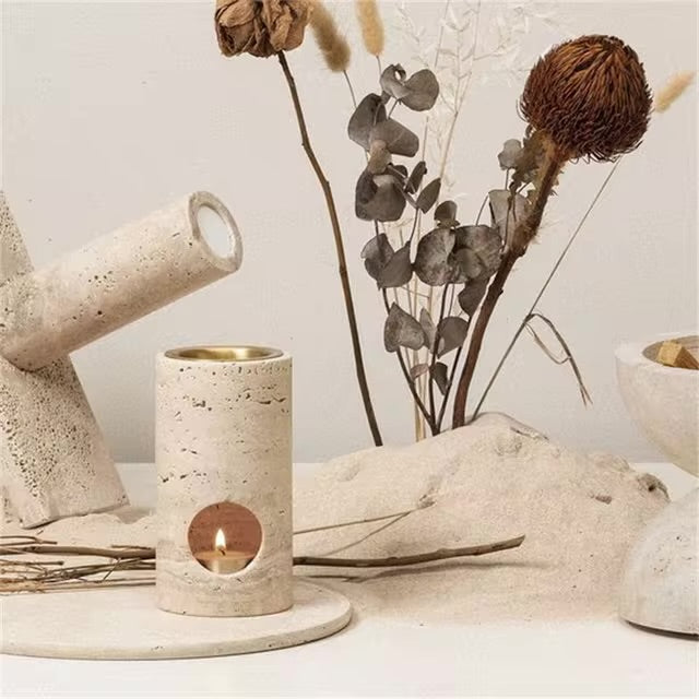 Diffuseur d’Huiles Essentielles en Travertin Beige – Brûleur Cylindrique 7x17CM avec Éléments en Métal