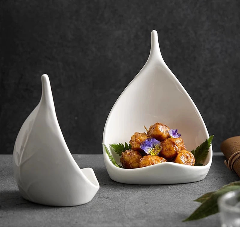 Assiette en Céramique Créative - Forme Irrégulière pour Desserts, Snacks, Sushis, Pâtes - Vaisselle Originale pour Restaurant et Maison