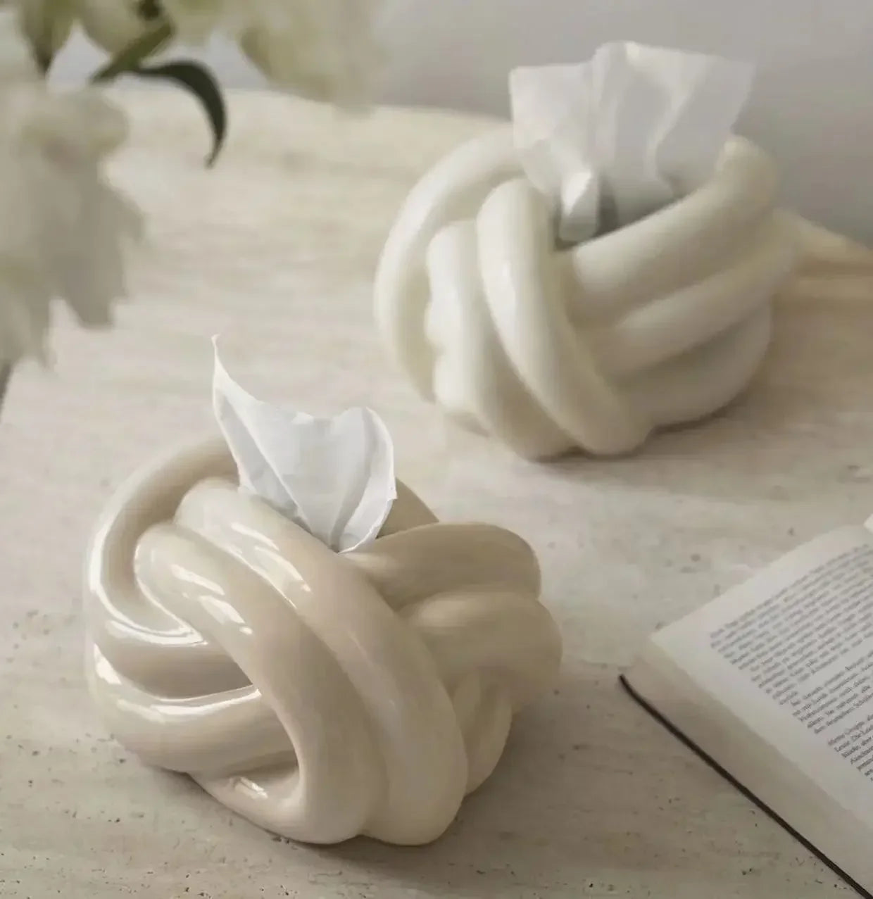 Boîte à Mouchoirs en Céramique Forme de Nœud – Porte-Serviettes Moderne et Créatif Style Européen pour Salon, Bureau et Table Basse