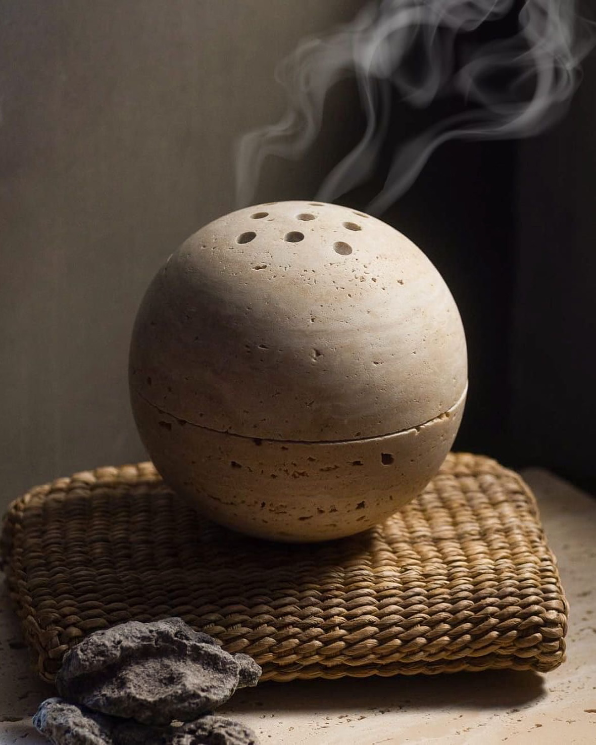 Porte-Encens en Marbre Naturel Beige – Élégance Artisanale pour Maison, Cuisine & Salon de Café