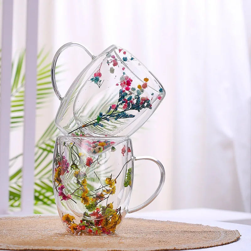 Tasse en Verre Ondulé avec Fleurs Séchées – Verre Transparent pour Café, Lait, Thé, Jus ou Décoration