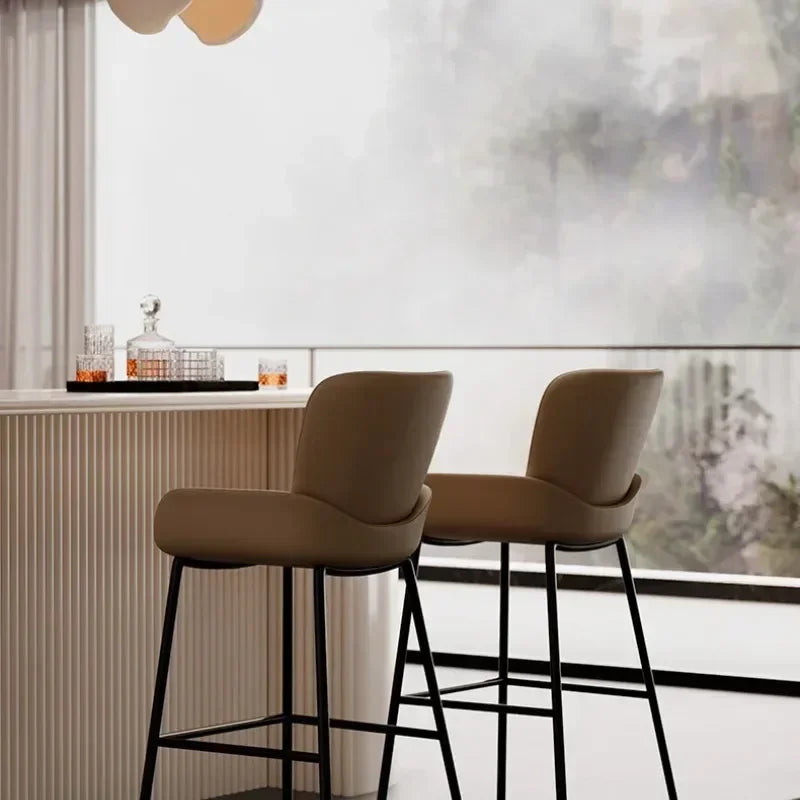 Tabouret de Bar Haut en Cuir & Métal – Élégance et Confort pour Cuisine & Comptoir