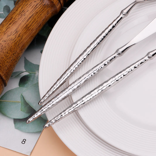 Set de Couverts en Acier Inoxydable 4 Pièces - Design Marteau Doré et Argenté - Couteau, Fourchette, Cuillère - Style Occidental Élégant